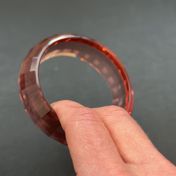 Vintage Lucite Plastic Bangle Bracelet, Multi-Faceted, Pink, Disco, Retro, Boho - Picture 6 of 9